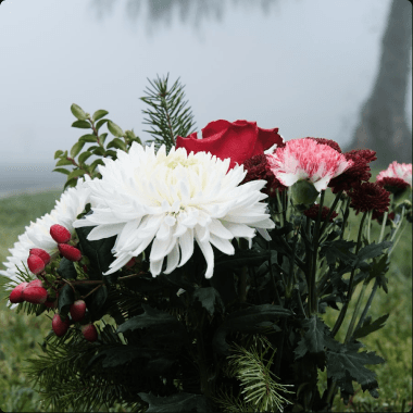Composition florale de deuil 3